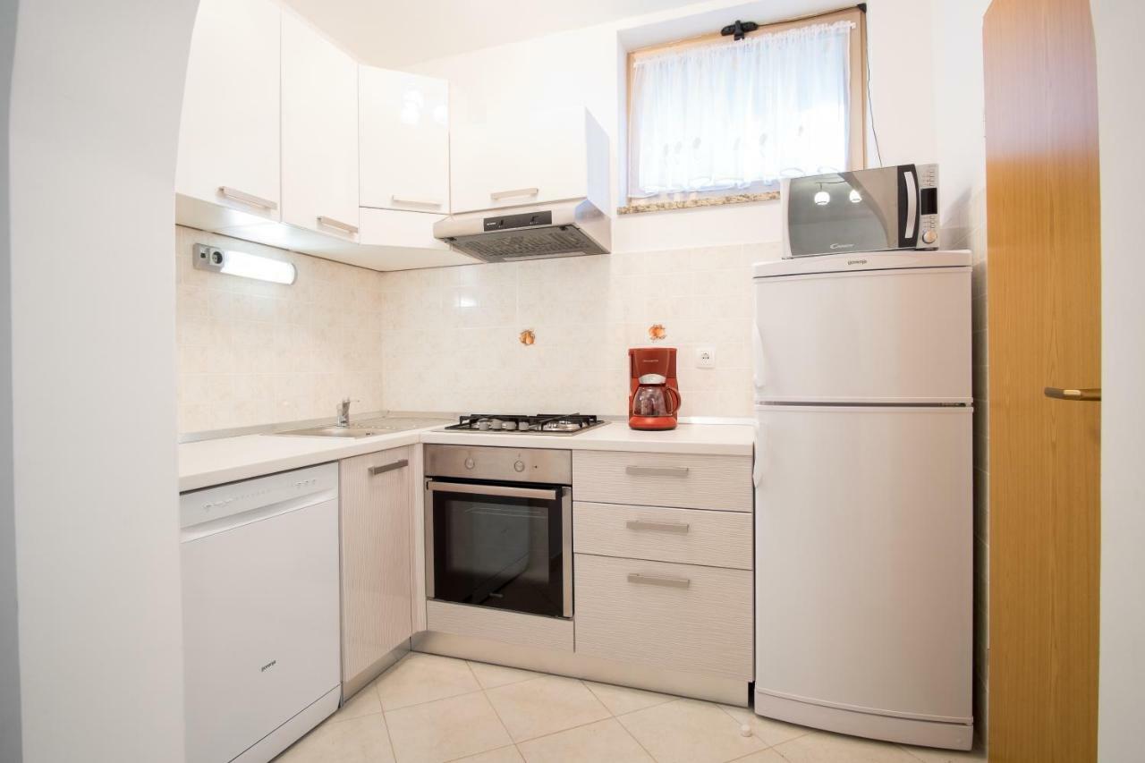 Apartment Dani Malinska Εξωτερικό φωτογραφία