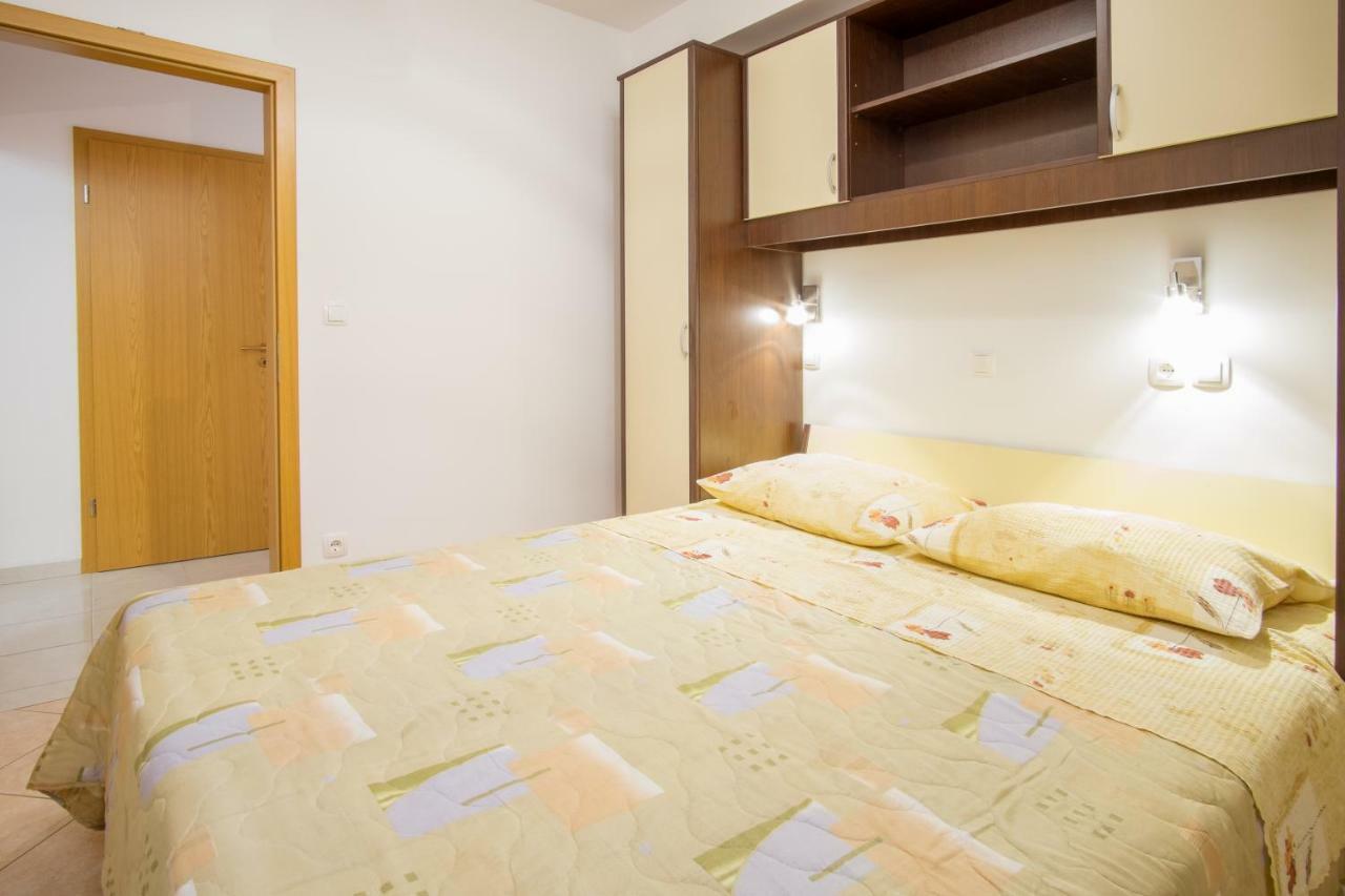 Apartment Dani Malinska Εξωτερικό φωτογραφία